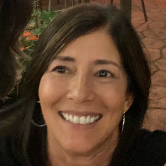 Meet your Posher, Kim - Picture 1 of 1